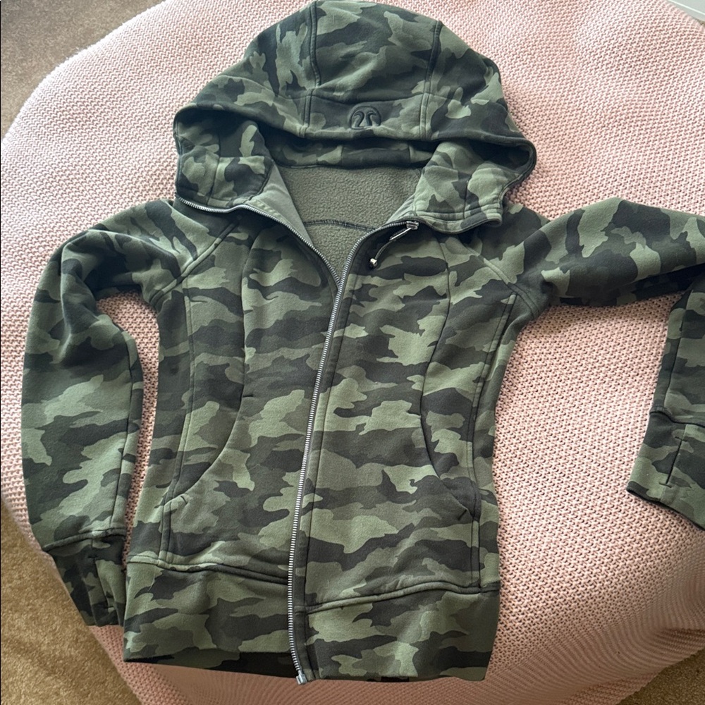 Lululemon camo hoodie jacket. Lightly worn! Have other lulus I can bundle